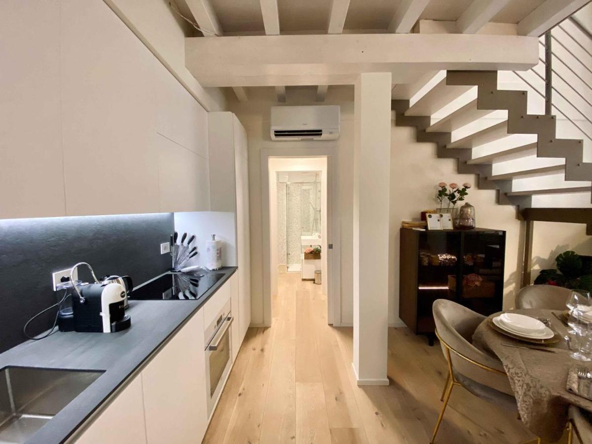 Volto Corte Farina Apartments - Luxury Lofts فيرونا المظهر الخارجي الصورة